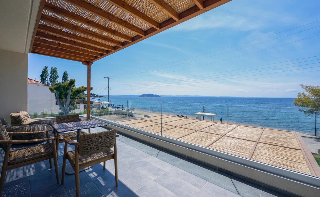 Amyntas Seafront Hotel Neos Marmaras Bagian luar foto
